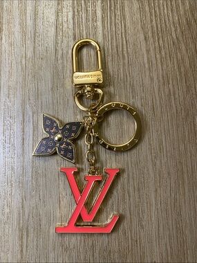 Louis Vuitton Hot Pink & Gold Monogram LV Bag Charm Key Holder
